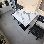 Ela Seeside 公寓 Durrës